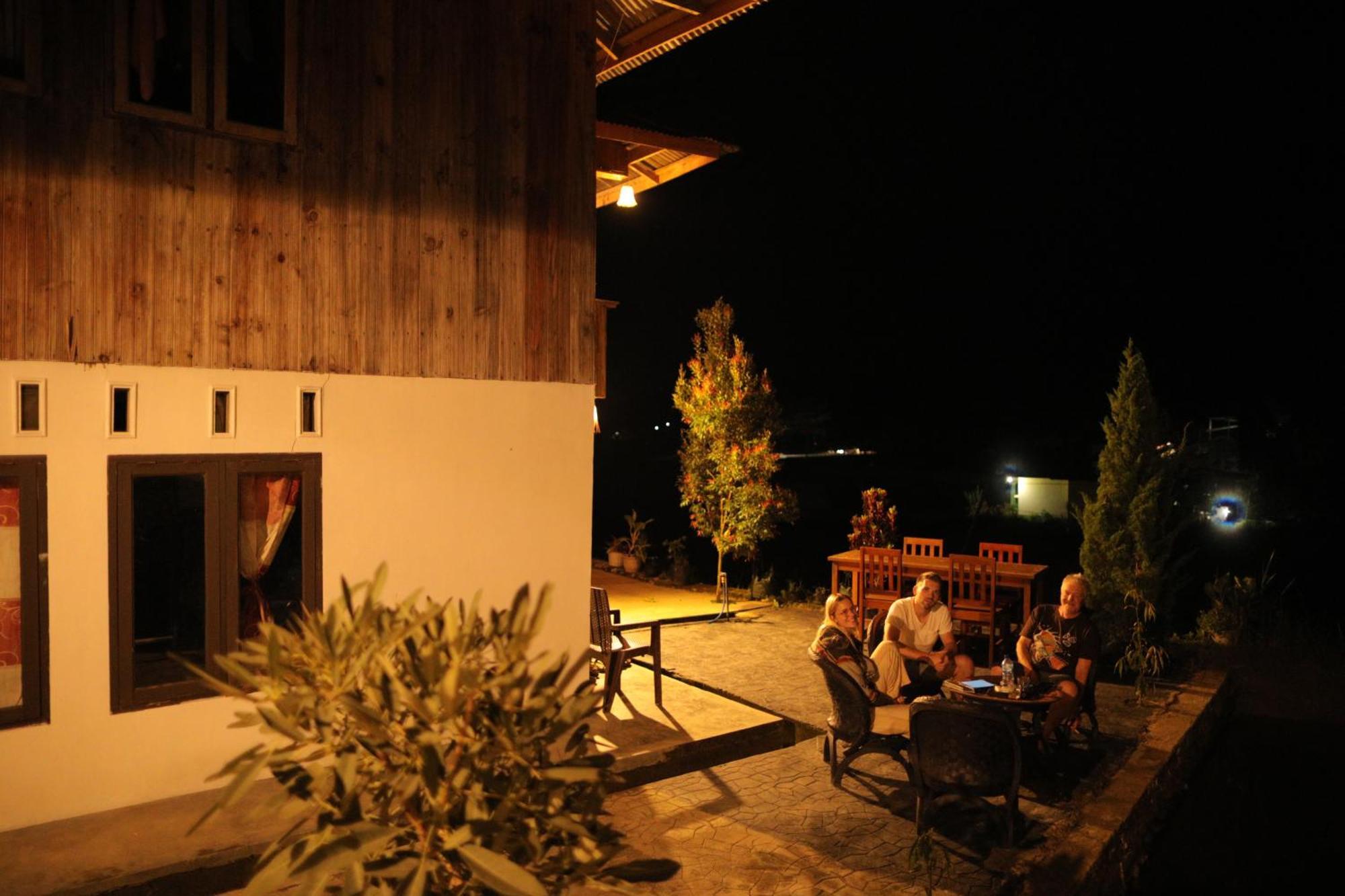 Mama Tia Family Homestay Rantepao Exterior photo